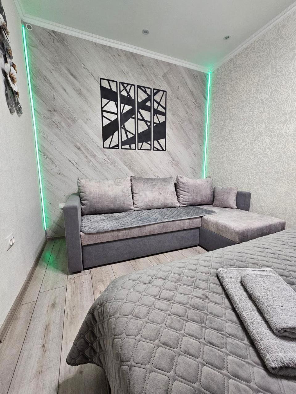 Apartment Danyla Galytskogo центр міста, старе місто 5хв Kamjanez-Podilskyj